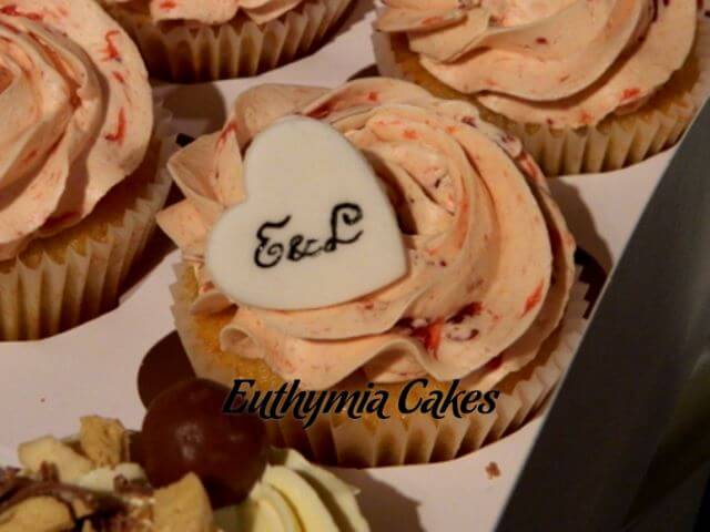Eva Cockrell Cake Design – Luxury Wedding Cakes
