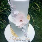 Luxury Wedding Cakes Eva Cockrell Cake Design Edible gold and sugar flower birthday cake